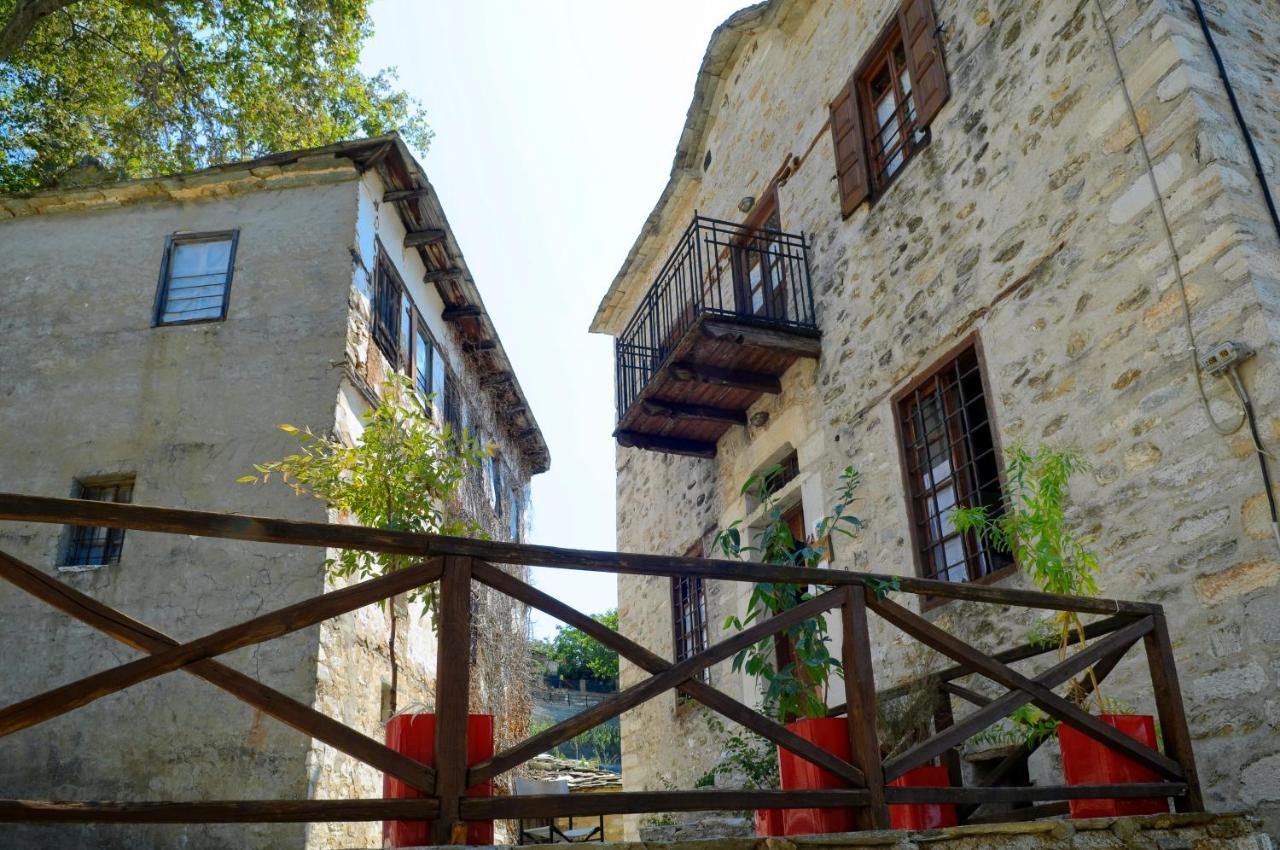 Alatinos Hotel Pinakatai Exterior photo